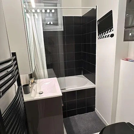 Trocadero Prestige 16 Apartment *